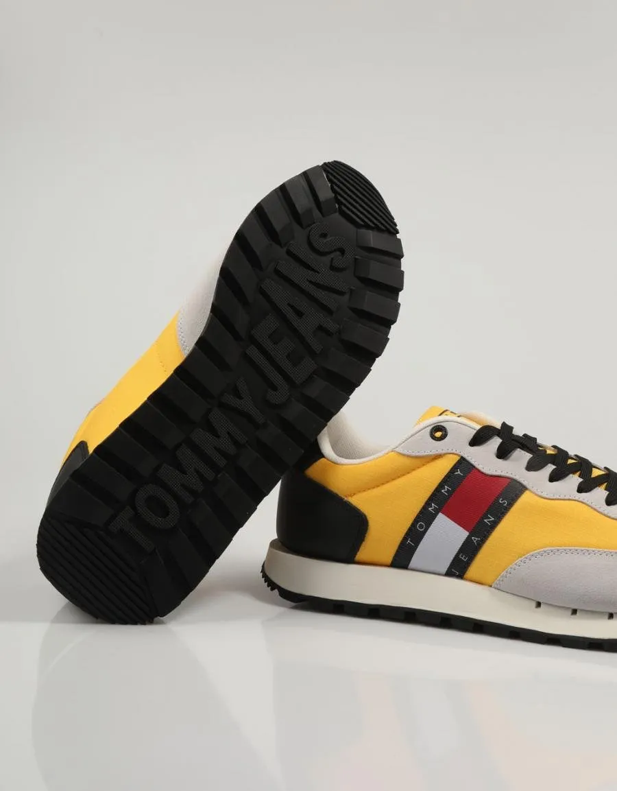  baskets TOMMY HILFIGER Tommy en Jaune 81408