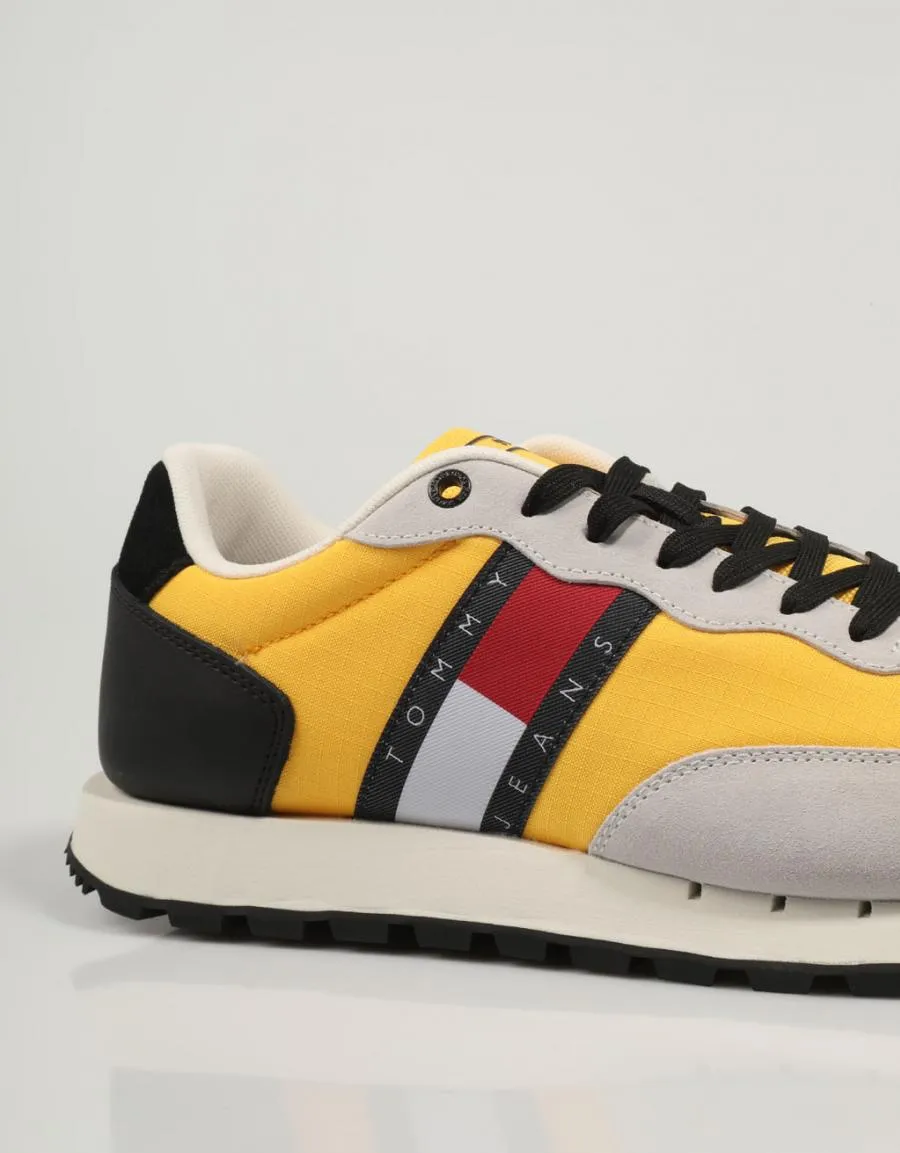  baskets TOMMY HILFIGER Tommy en Jaune 81408