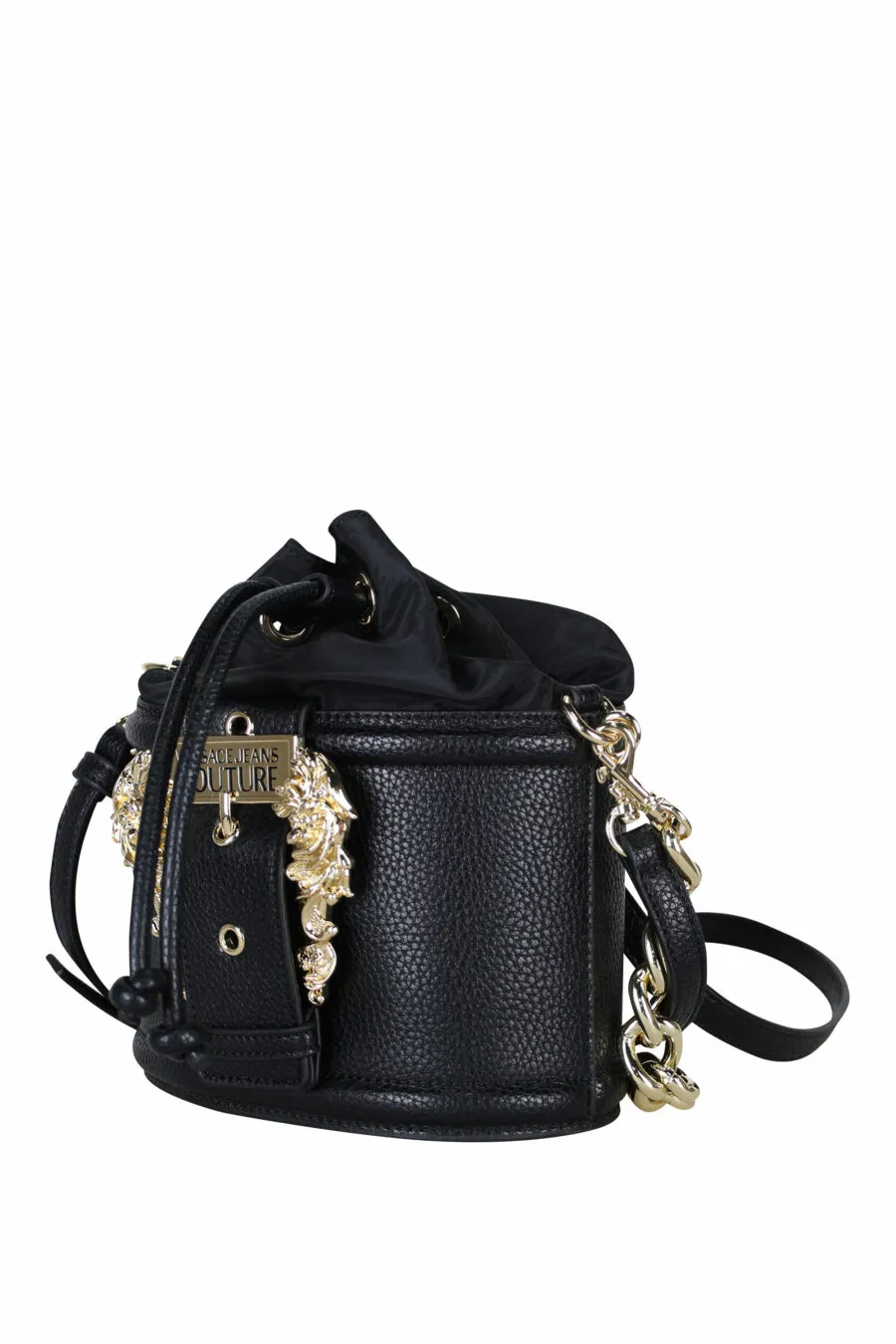 Bolso bandolera negro estilo saco con hebilla barroca y cadena