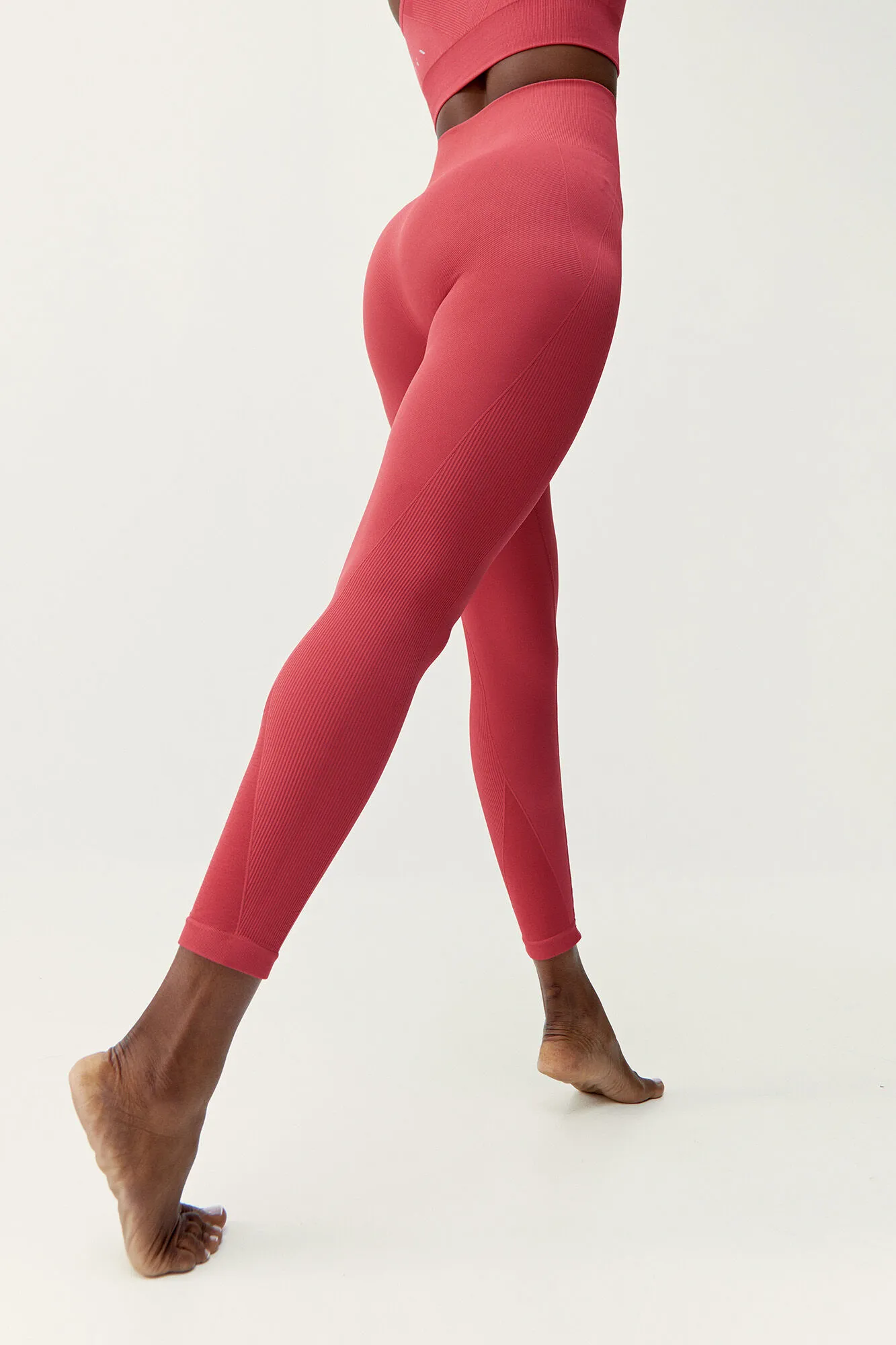 Born Living Yoga Legging Amal Crisantemo