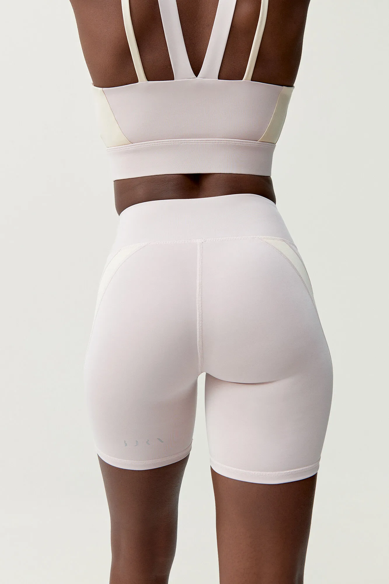 Born Living Yoga Short Latika Pink Soft/Tapioca Soft