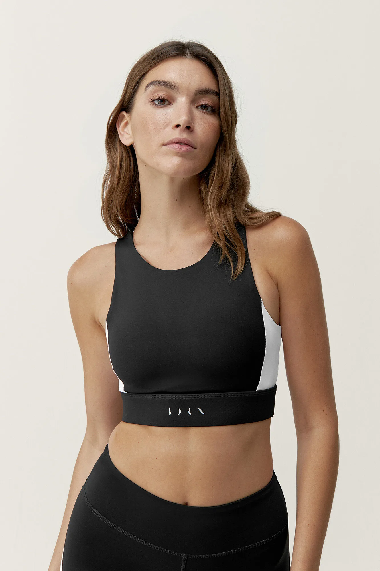 Born Living Yoga Top Latika Black/White