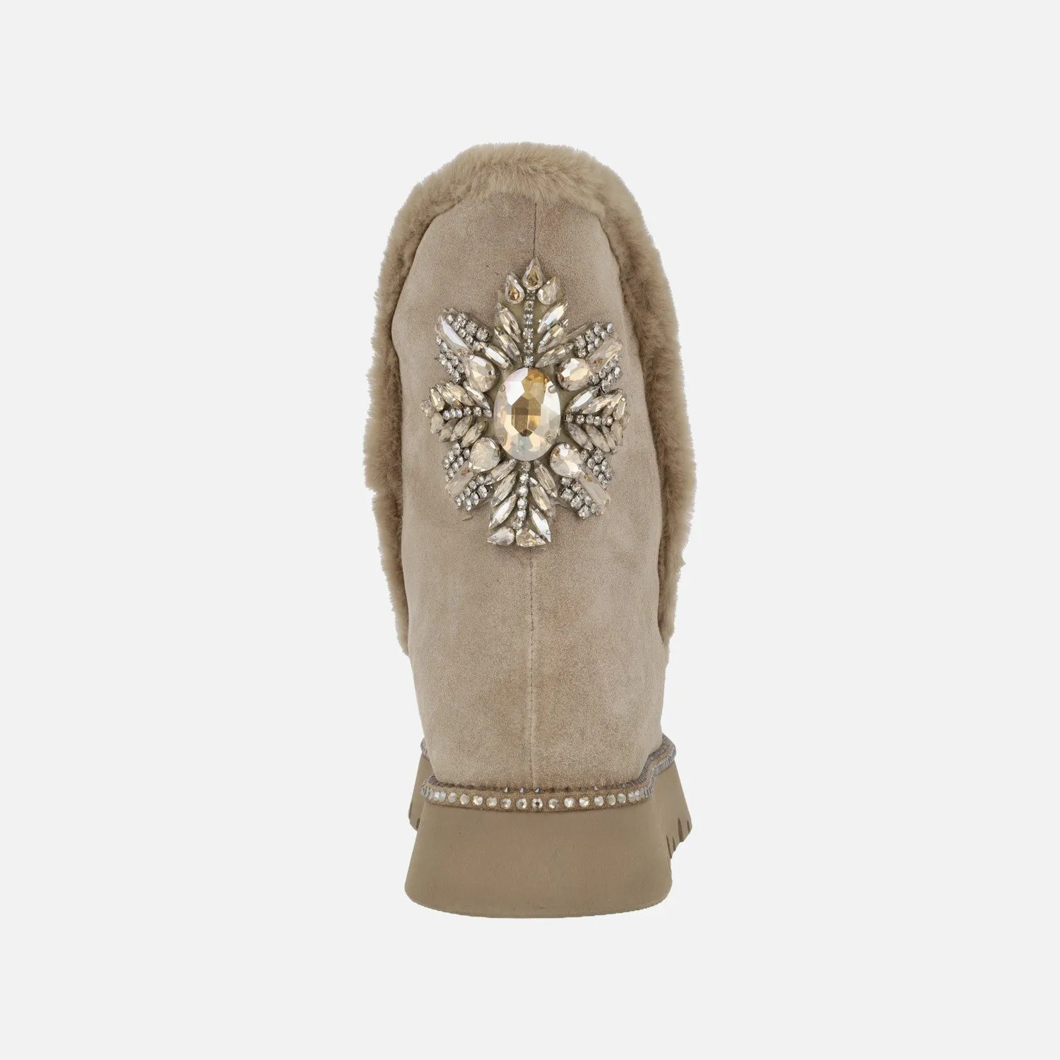 Botas joya en serraje beige con adorno de flor en pedrería