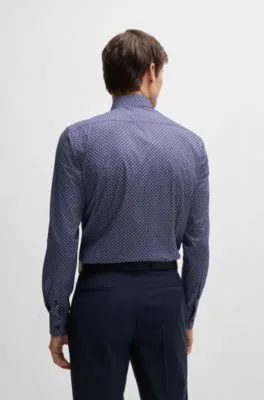 Camisa slim fit de algodón elástico con estampado