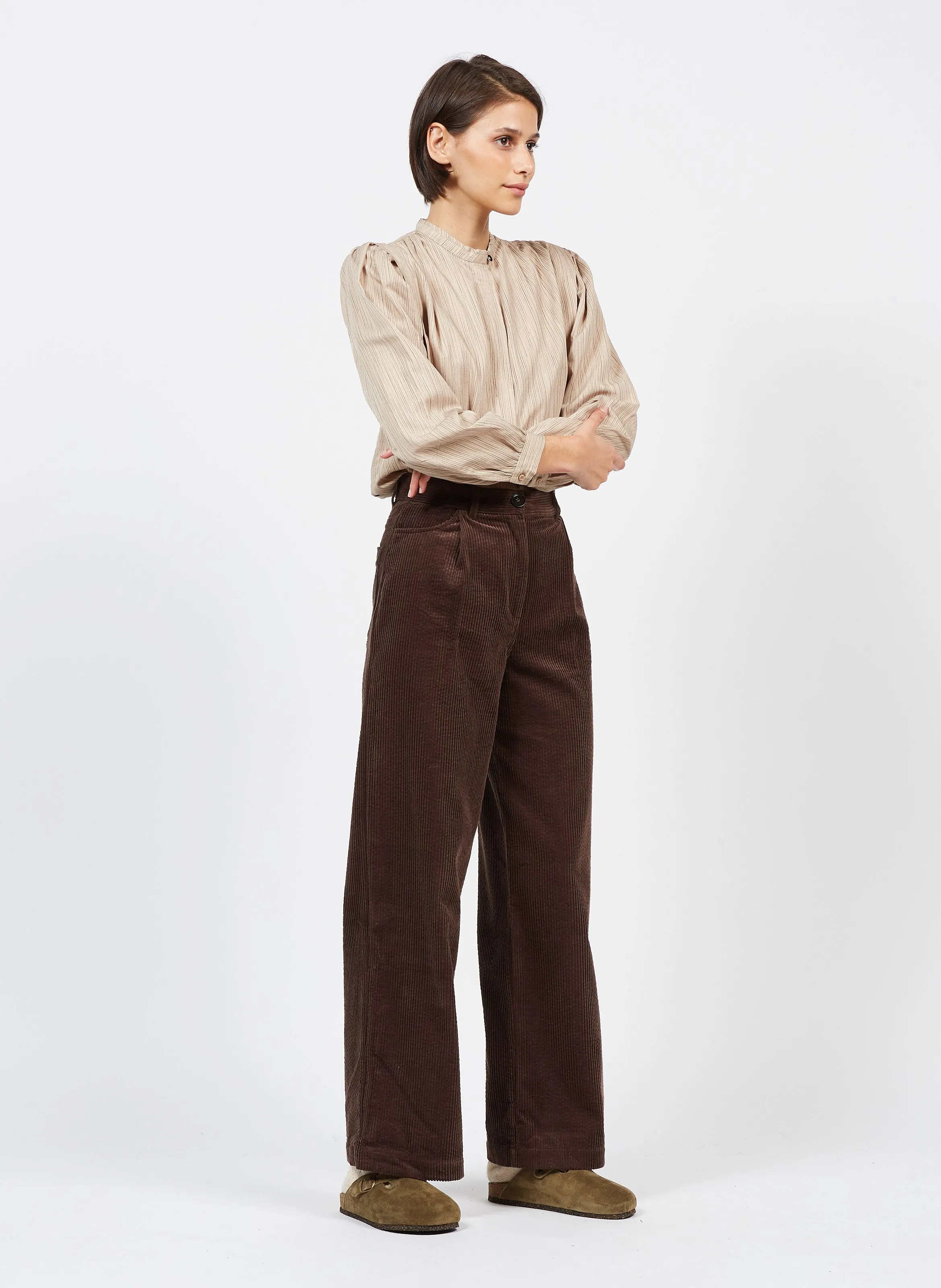 INSTA HELLO - Pantalón de canalé de algodón en marron