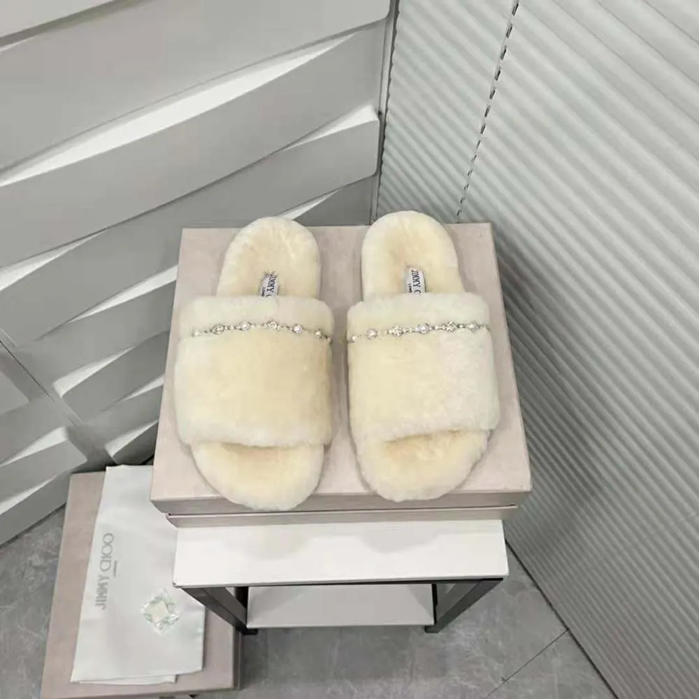 Jimmy Choo Mujer Acinda Slipper Pantuflas de piel de oveja natural con detalles de cristales y perlas