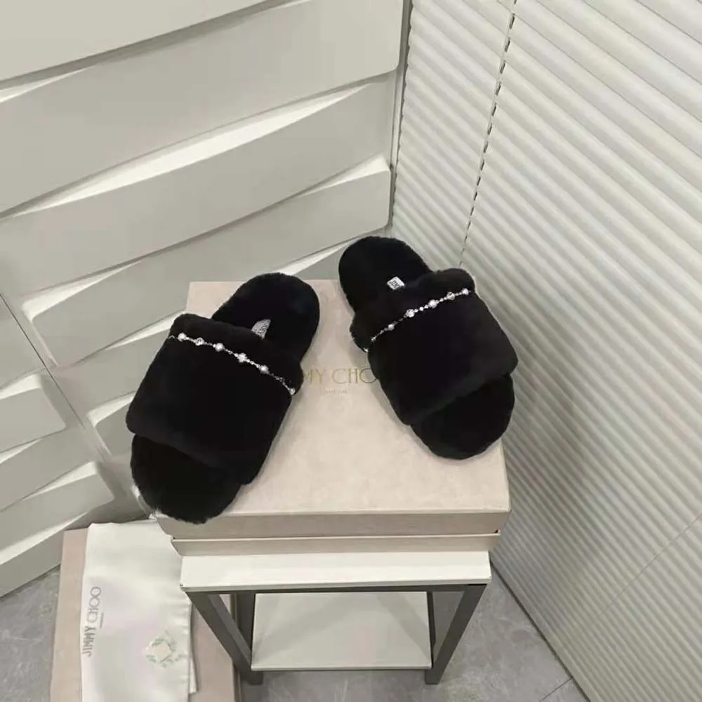 Jimmy Choo Mujer Acinda Slipper Pantuflas de piel de oveja negras con detalles de cristales y perlas