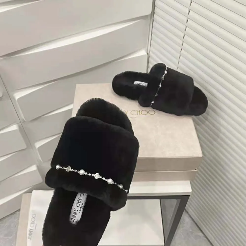 Jimmy Choo Mujer Acinda Slipper Pantuflas de piel de oveja negras con detalles de cristales y perlas