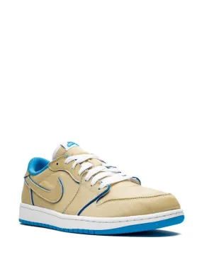 N370O Nike SB x Air Jordan 1 Low 'Desert Ore/Royal Blue' Visitar tenis casual