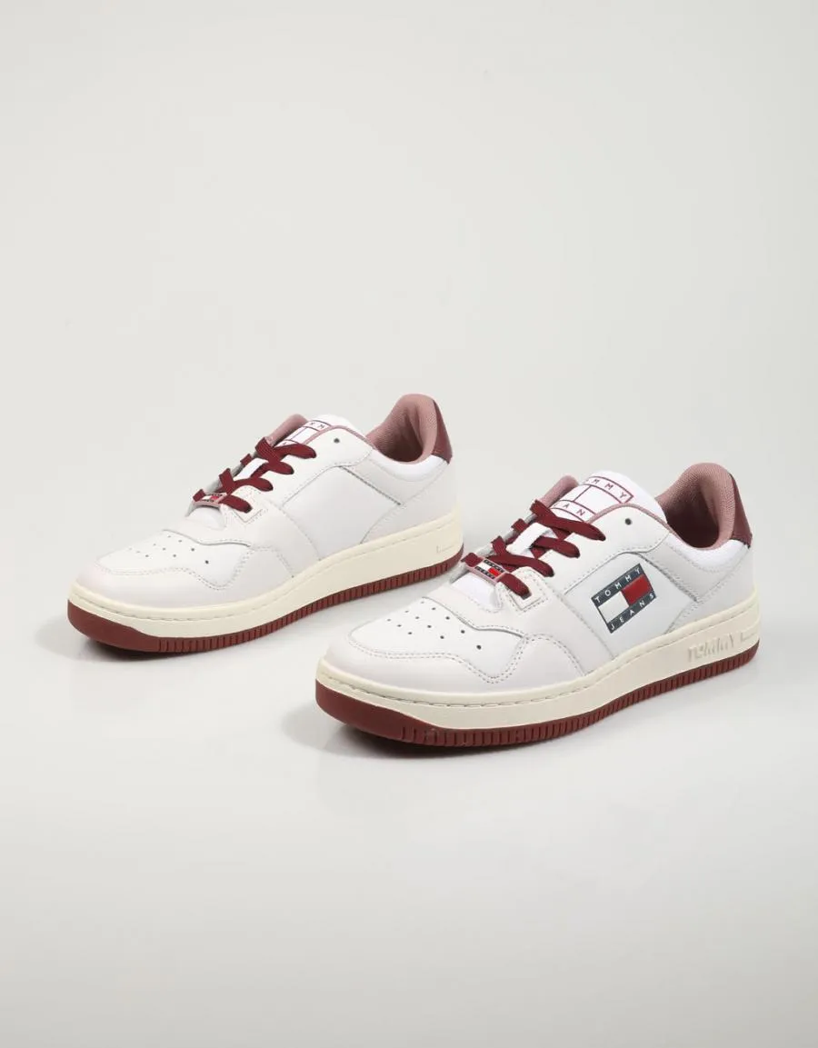  sapatilhas TOMMY HILFIGER Tommy Jeans Retro Low Basket en Branco 79953