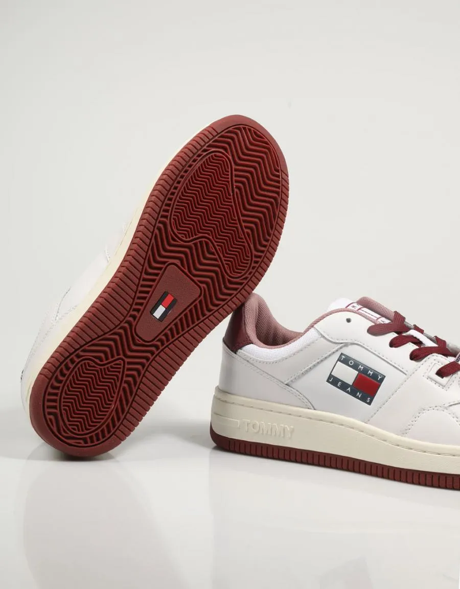  sapatilhas TOMMY HILFIGER Tommy Jeans Retro Low Basket en Branco 79953