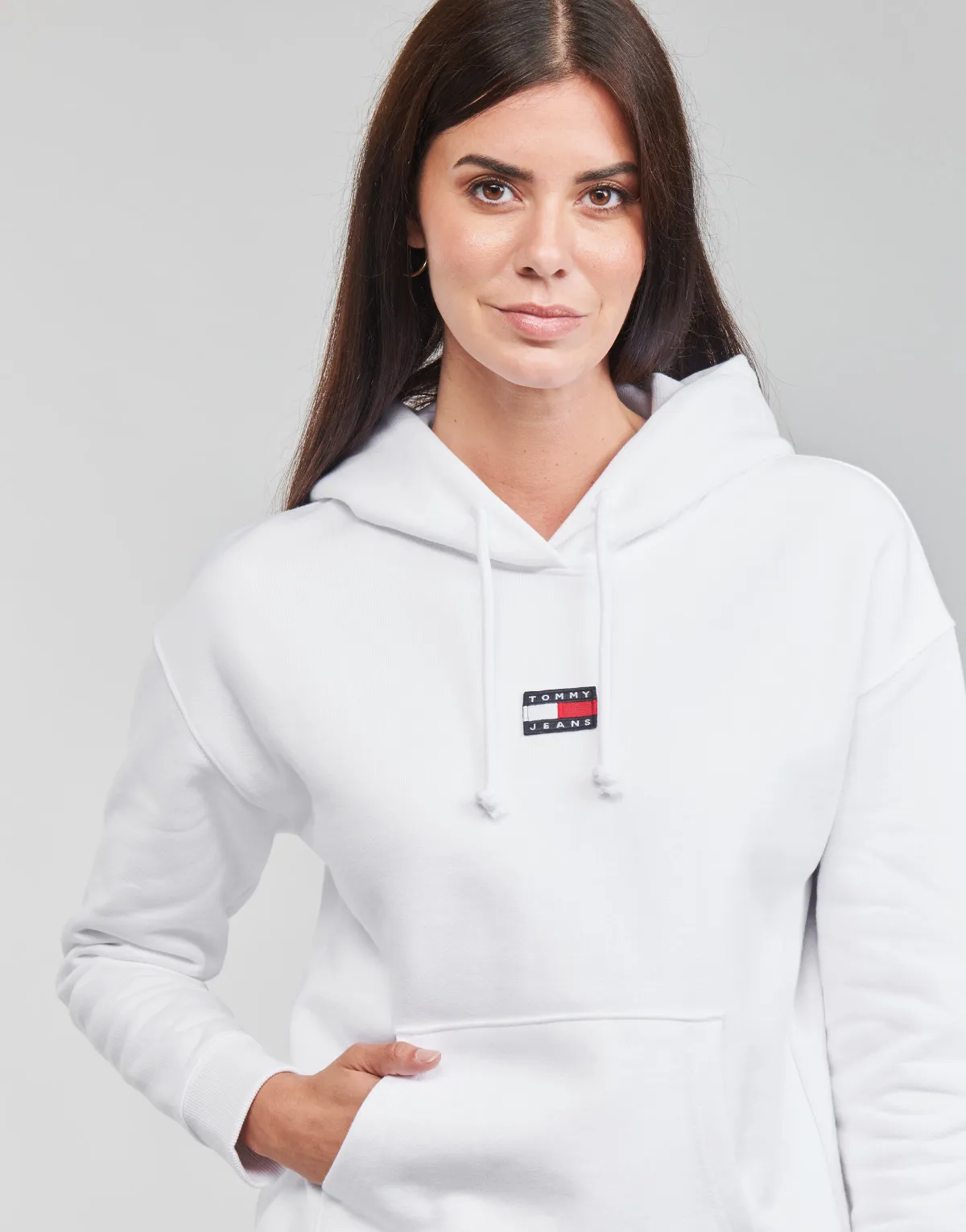 TJW TOMMY CENTER BADGE HOODIE