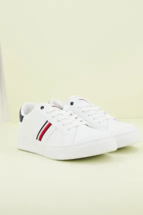 TOMMY HILFIGER LACE UP